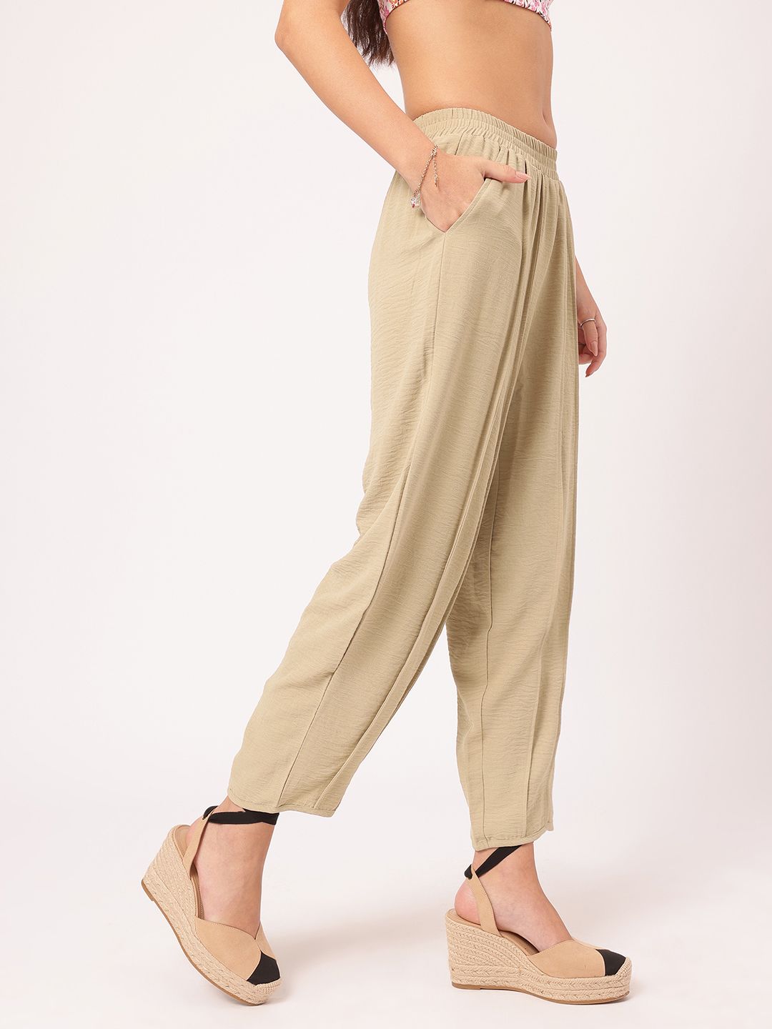 DressBerry Women Chic Charisma Pleated Trousers