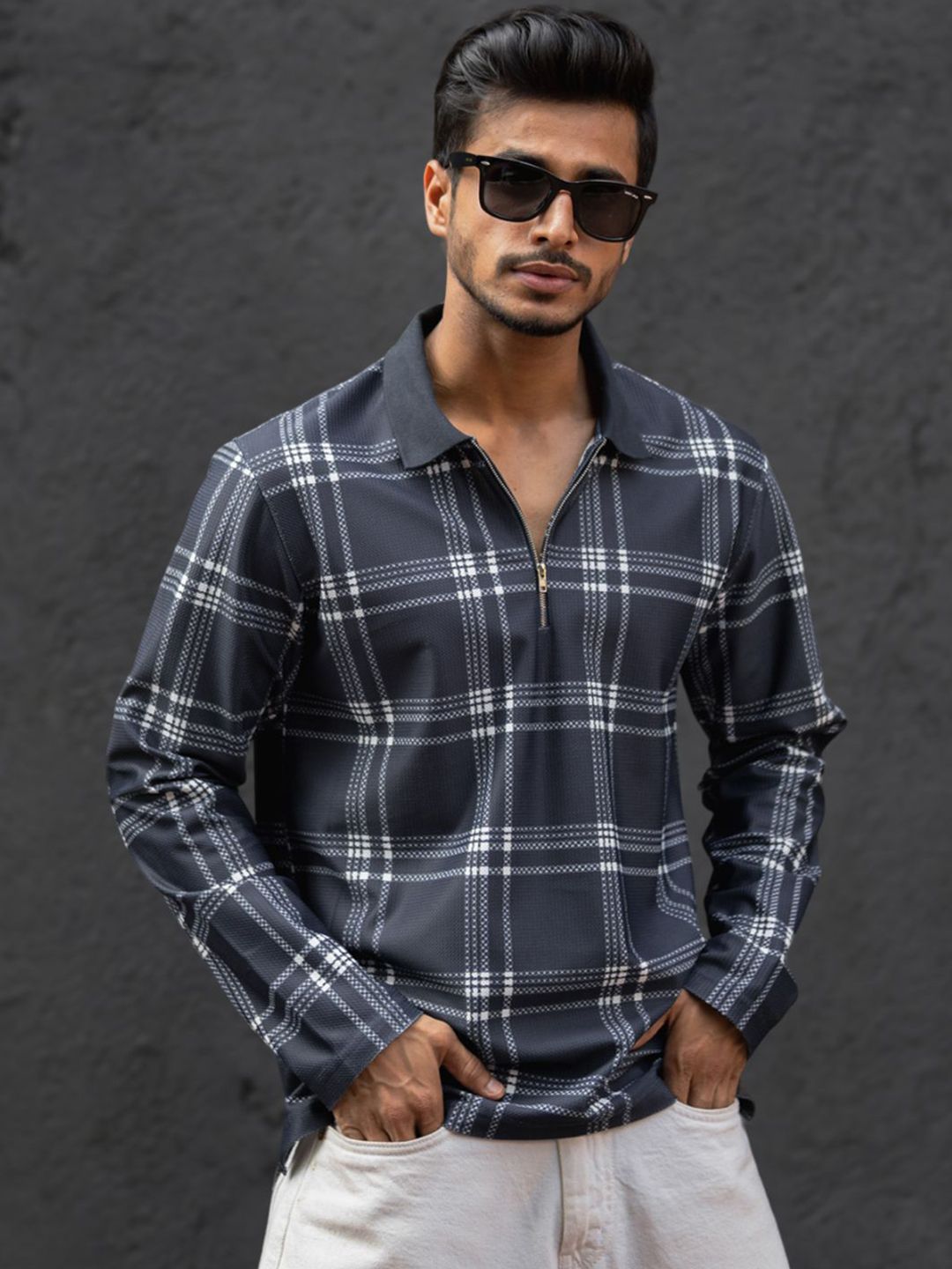 Powerlook Men Checked Polo Collar T-shirt
