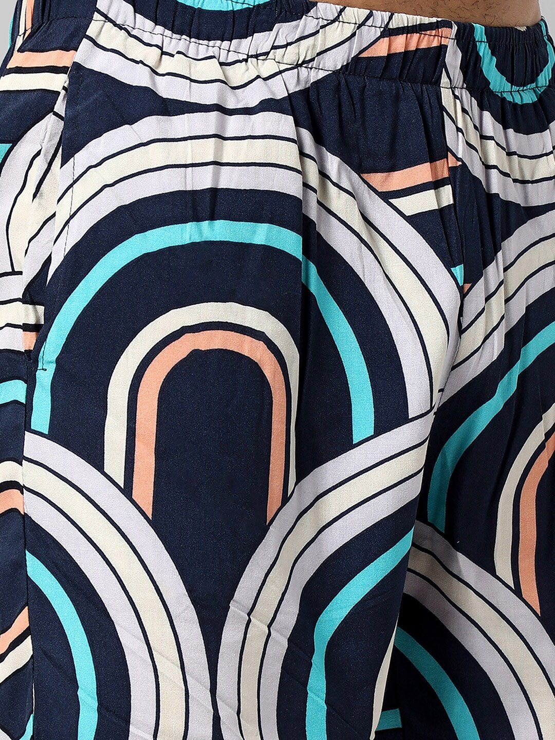Campus Sutra Abstract Printed Regular Fit Co-Ords