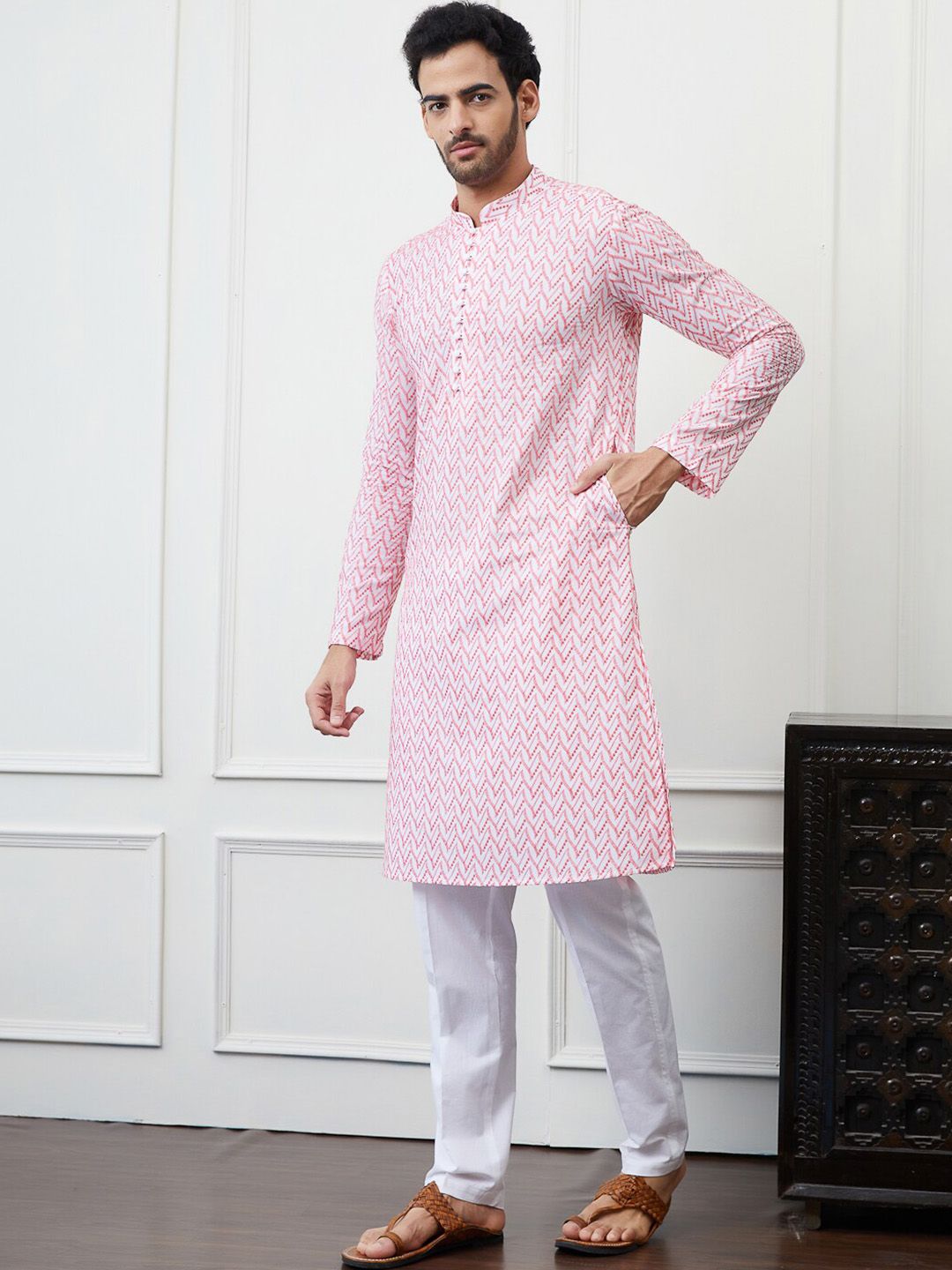 See Designs Chikankari Embroidered Cotton Kurta