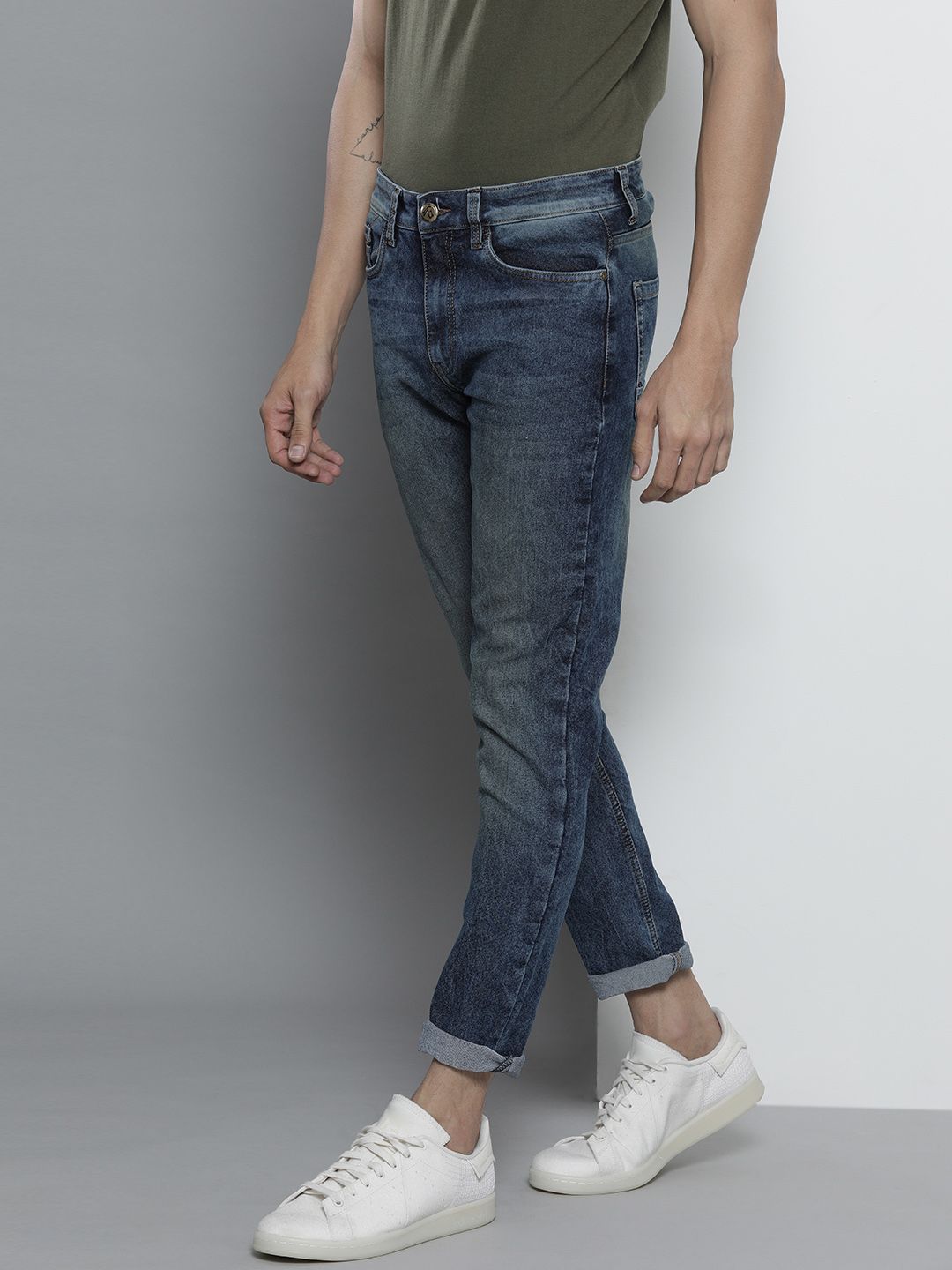 The Indian Garage Co Men Blue Slim Fit Light Fade Stretchable Jeans