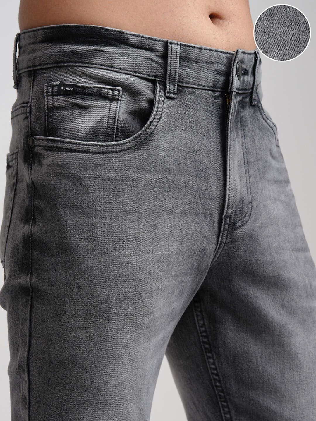 HIGHLANDER Men Grey Tapered Fit Mid-Rise Clean Look Jeans