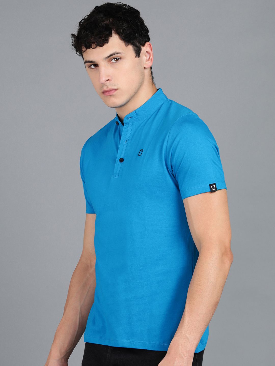 Urbano Fashion Men Blue Solid Slim Fit Mandarin Collar Pure Cotton T-shirt