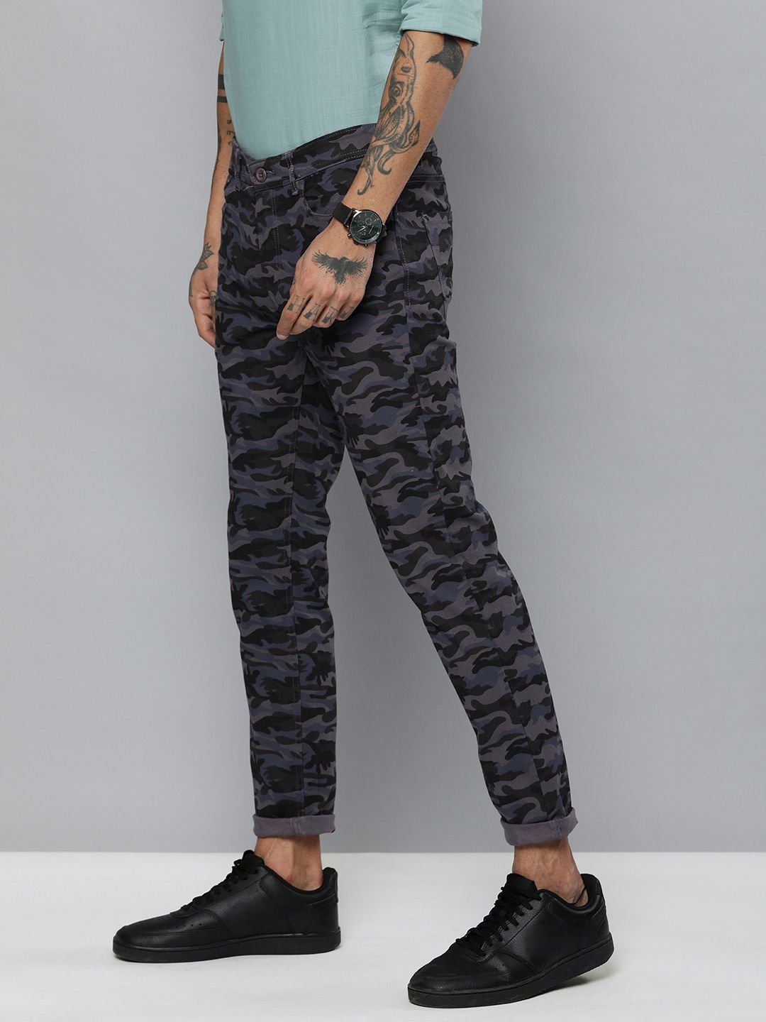 The Indian Garage Co Men Charcoal Grey Camouflage Printed Slim Fit Chinos