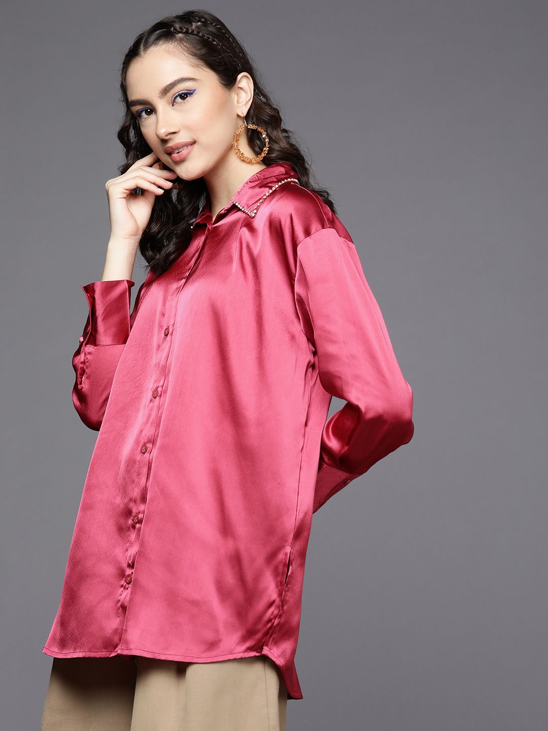 SASSAFRAS Women Pink Comfort Fit Satin Longline Party Shirt