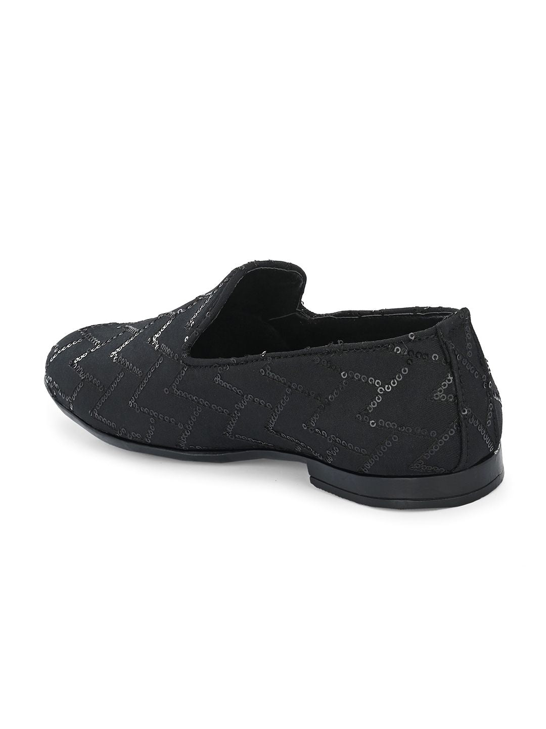 House of Pataudi Men Embellished Lightweight Mojaris