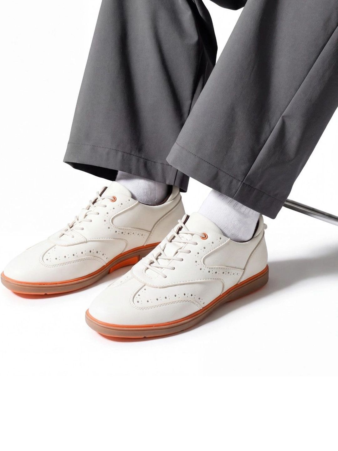 MONKSTORY Men Perforations Sneakers