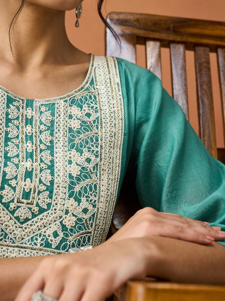 KALINI Sequinned Round Neck Thread Work Kurta With Trousers