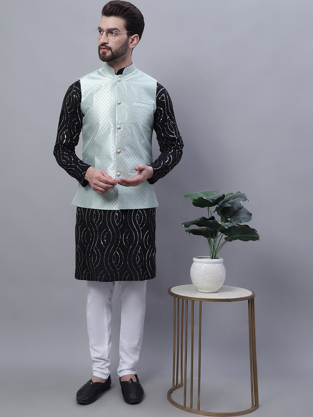 SOJANYA Leheriya Embroidered Pure Cotton Kurta with Pyjamas & Narhu Jacket