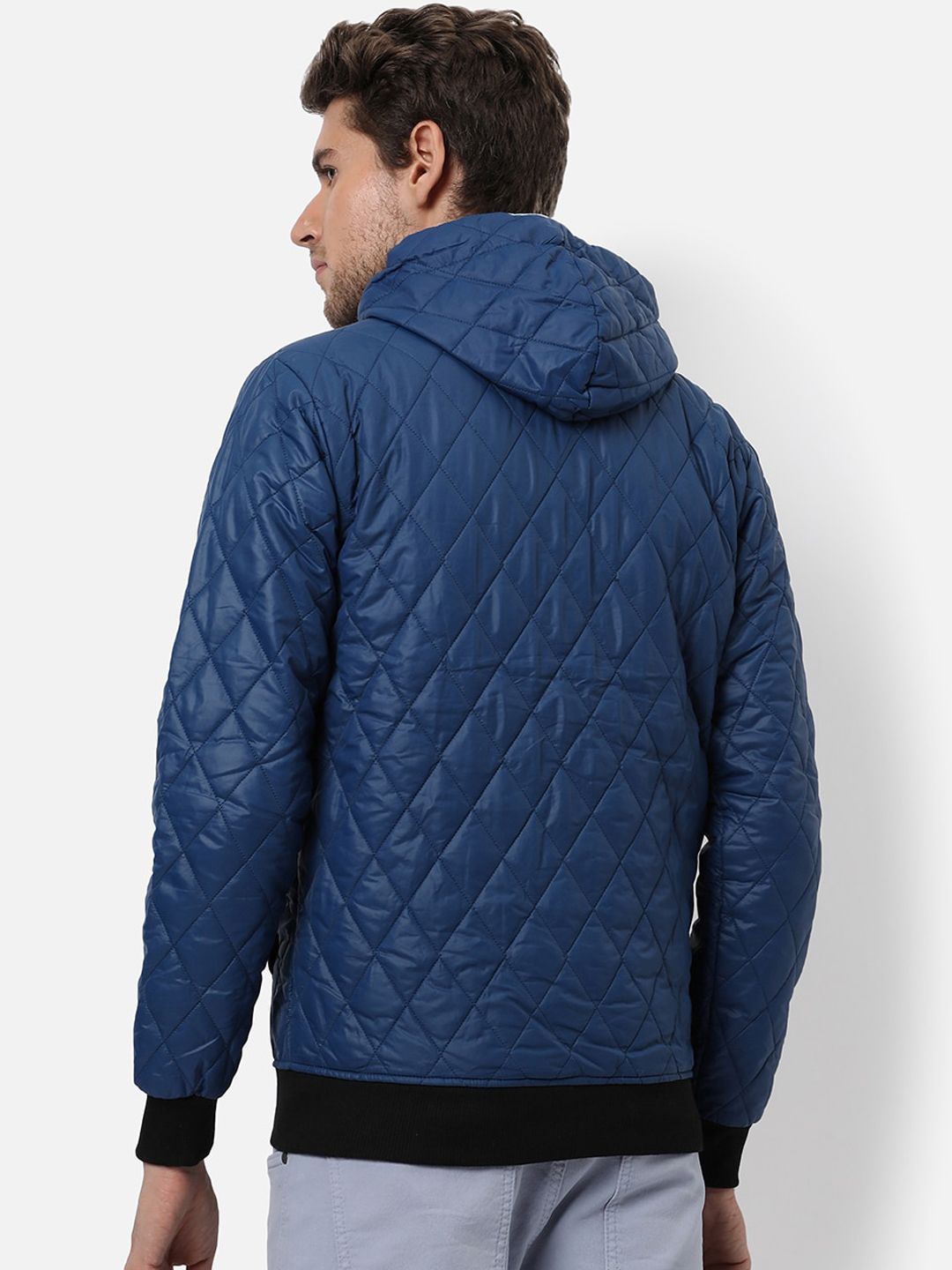 Campus Sutra Men Blue Windcheater Luar Jaket Selimut
