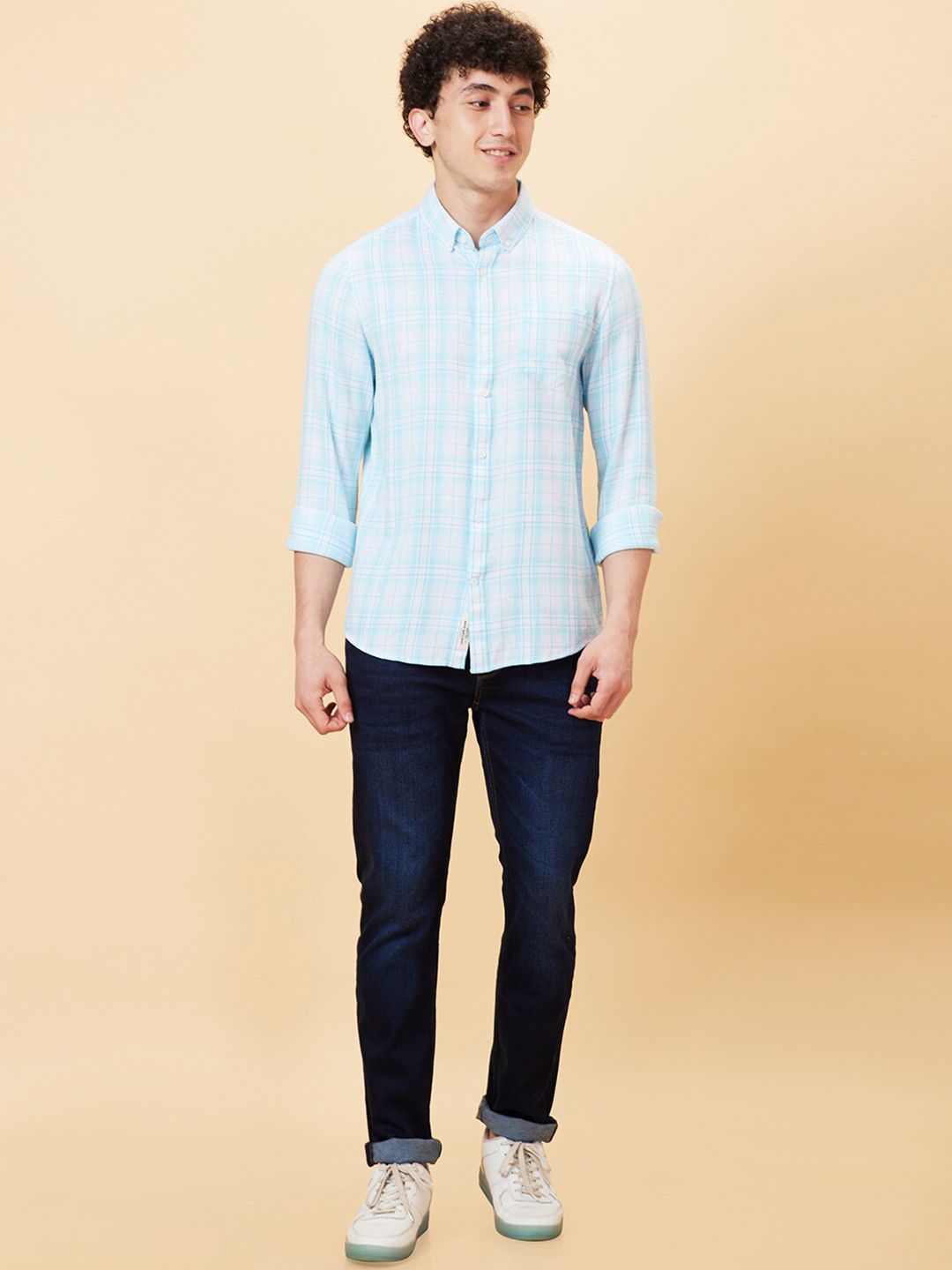 Being Human Men Slim Fit Mid Rise Clean Look Light Fade Jeans