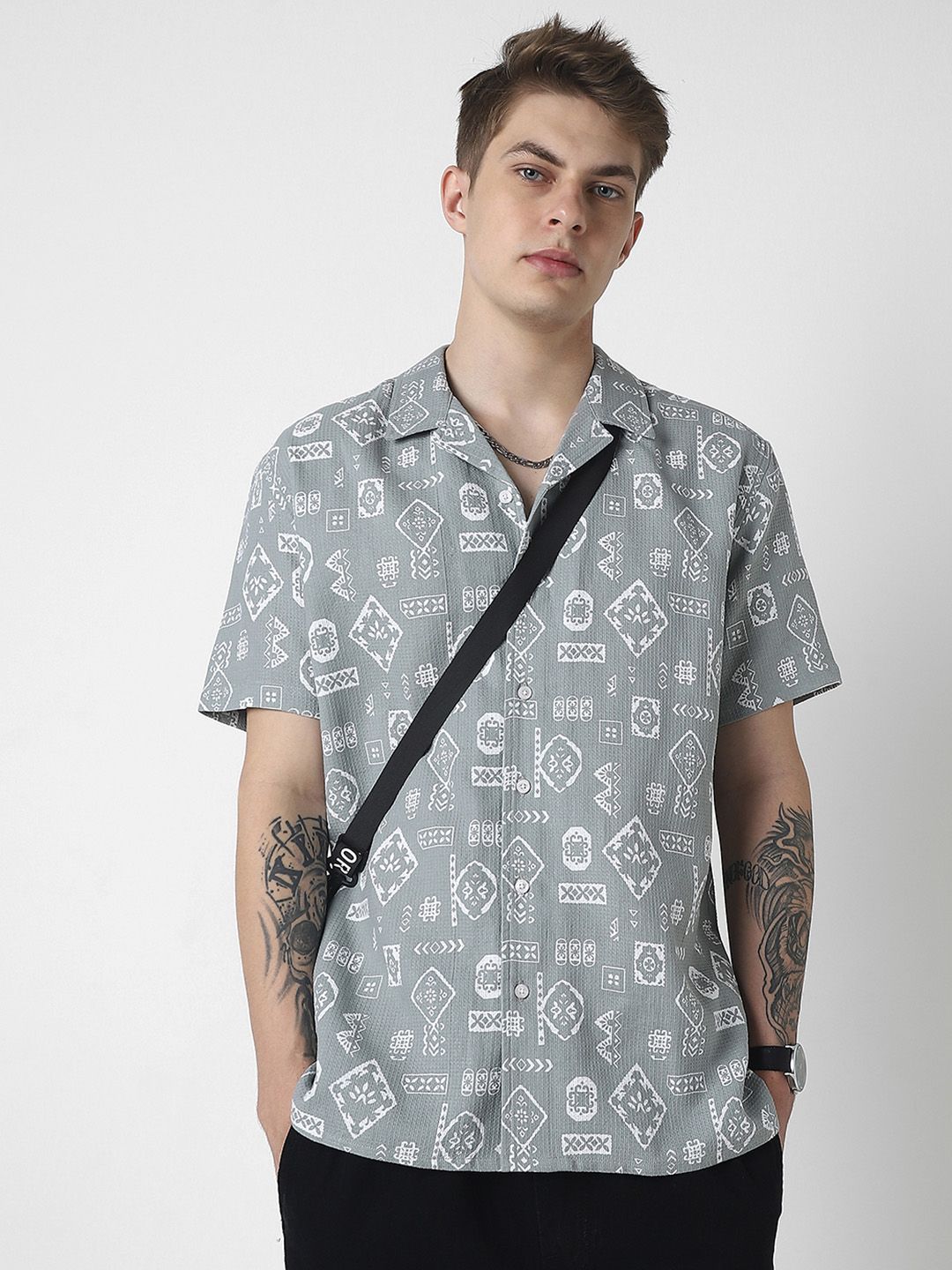 VASTRADO Men Classic Opaque Printed Casual Shirt