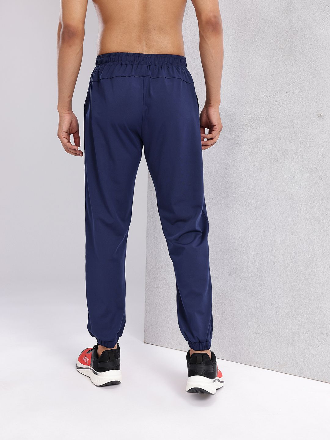 HRX by Hrithik Roshan Men Typography Printed Mid-rise Rapid-Dry Training Joggers