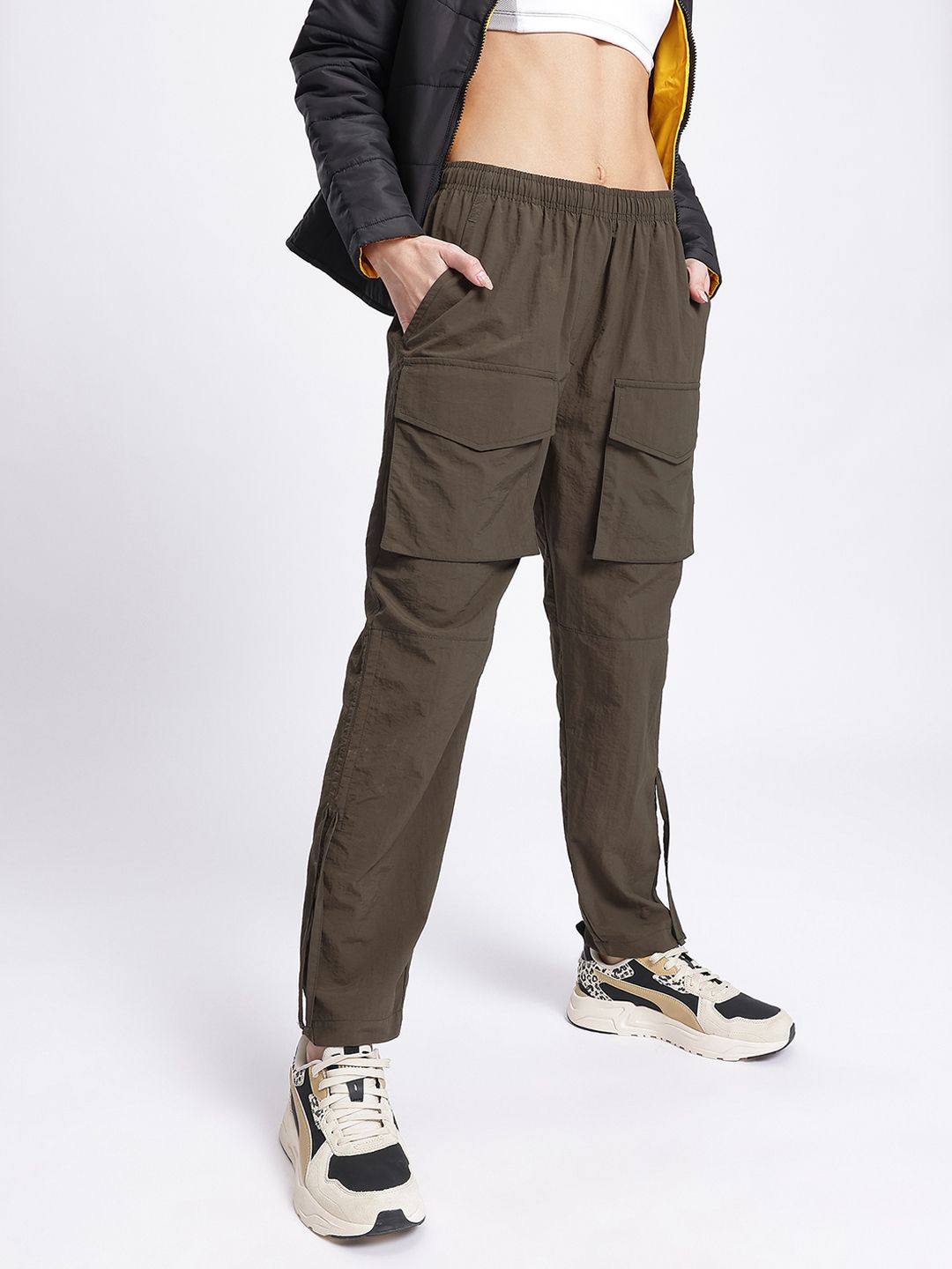 DressBerry Women Everyday Rebel Ruched Tie-Ups Cargo-Style Track Pants