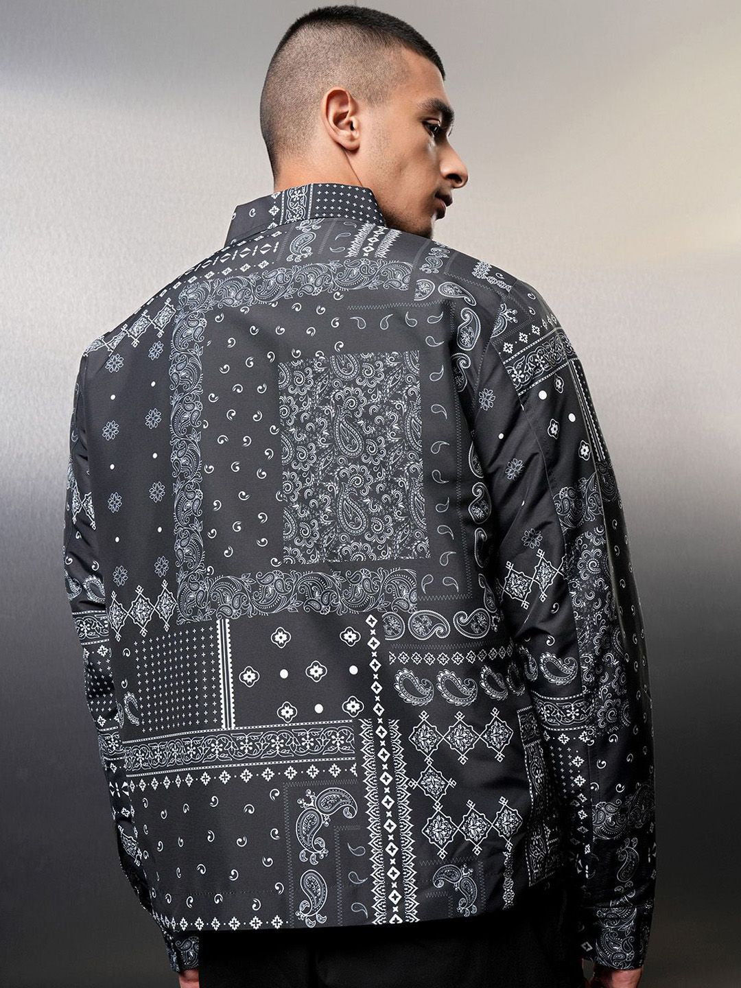 HIGHLANDER Men Crop Denim Jacket with Patchwork