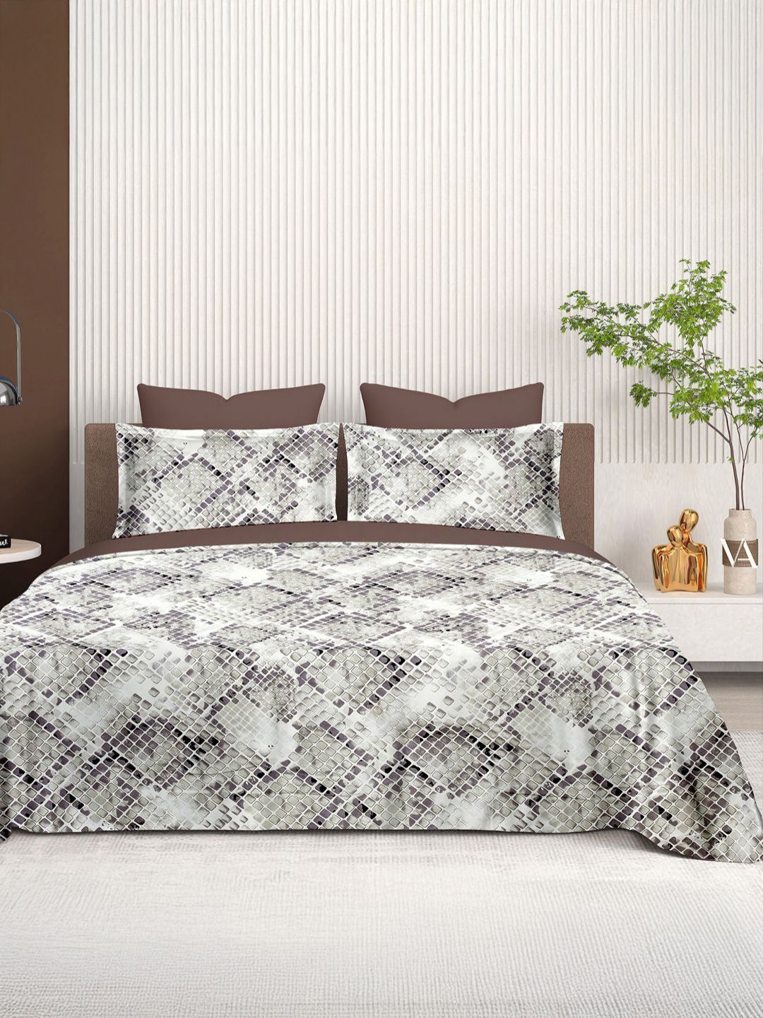Cortina Glazed Cotton Beige Geometric 140 TC King Bedsheet with 2 Pillow Covers