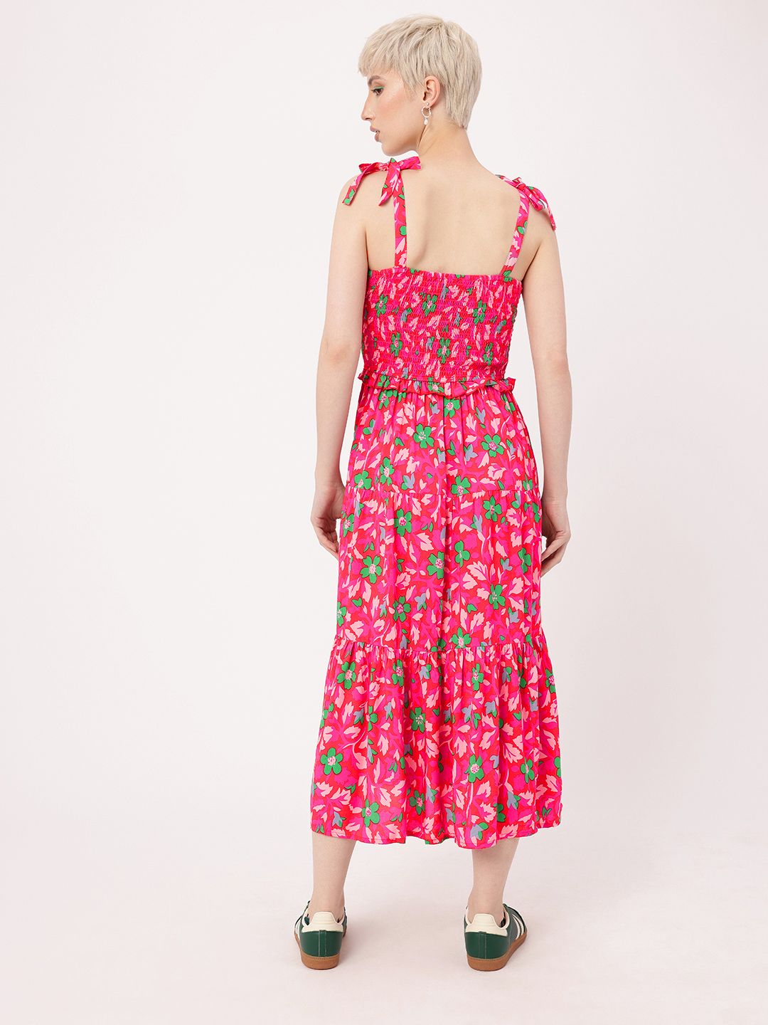 DressBerry Timeless Spring Floral Tiered Smocked Midi Dress
