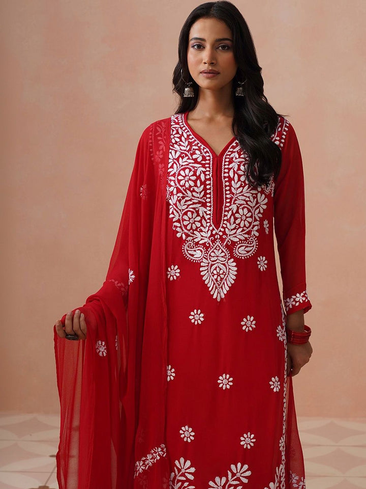 House of Chikankari Women Embroidered Chikankari Georgette Kurta