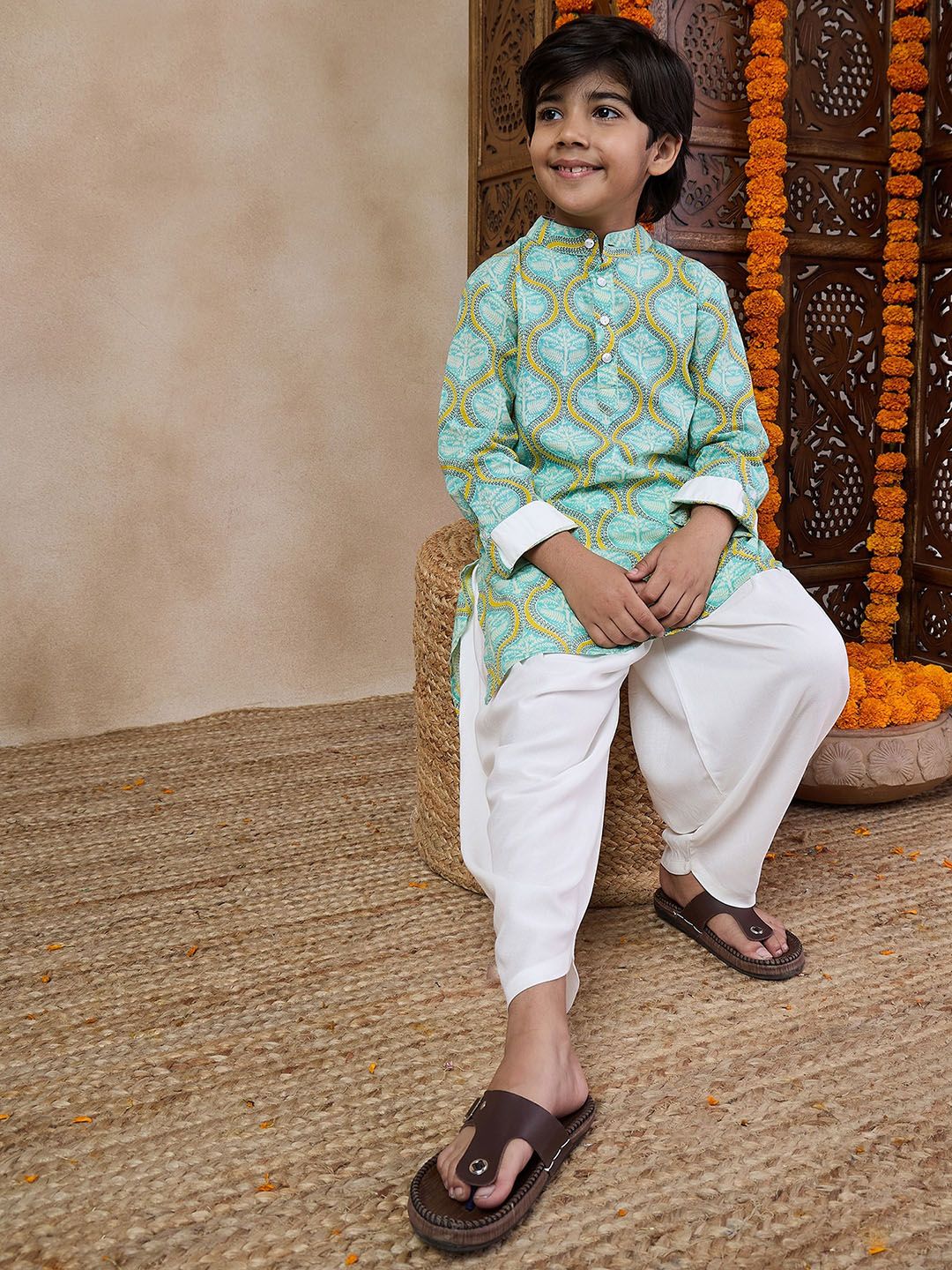 pspeaches Boys Mandarin collar Floral Printed Regular Kurta with Salwar