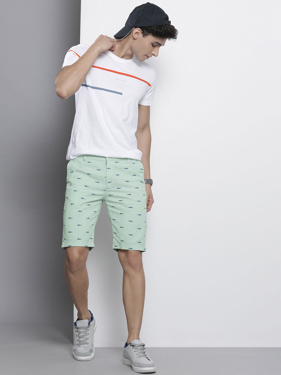 Seluar pendek Capton Chino yang dicetak oleh Green Green Green