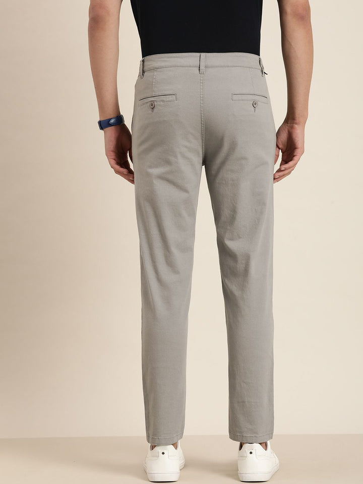 Difference of Opinion Men Solid Ankle-Length Chinos Trousers