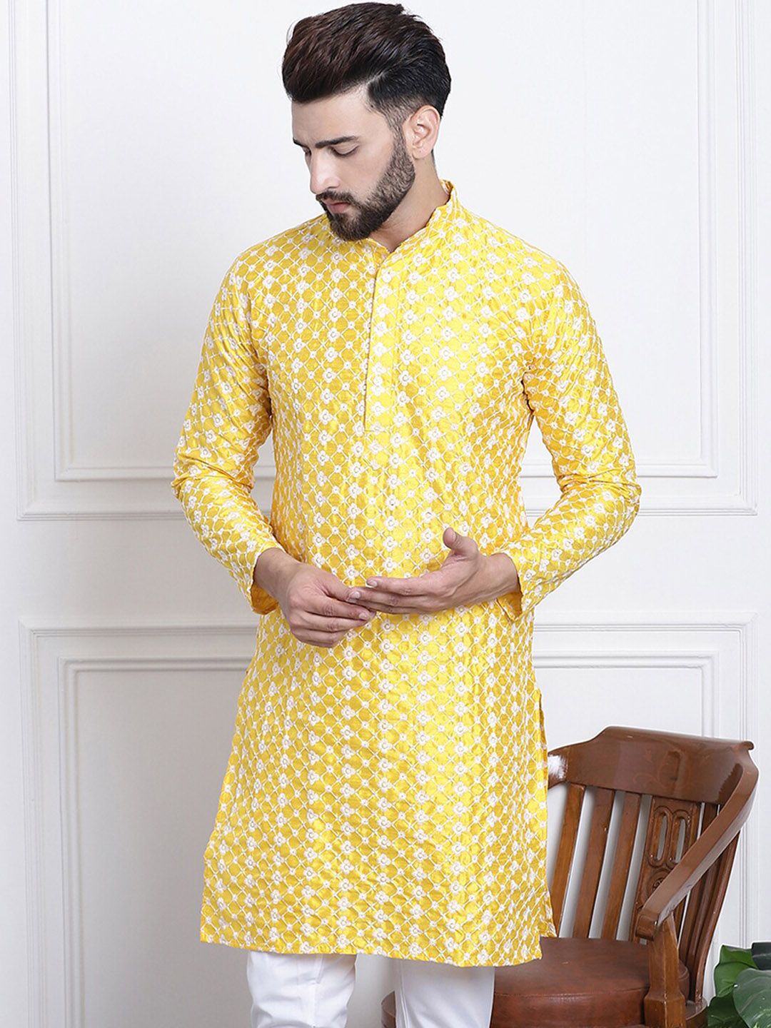 SOJANYA Kurta Kolar Mandarin Sulam Bunga