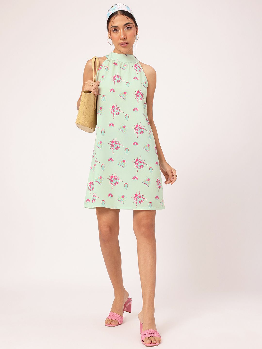 DressBerry Fabulous-Fly Knotty Halter-Neck Bug Printed Mini Dress