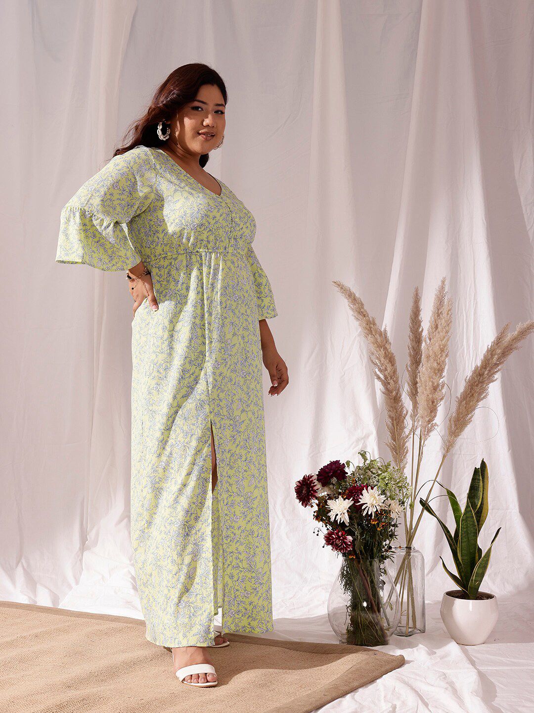 CURVY STREET Plus Size Floral Print V-Neck Long Bell Sleeve Fit & Flare Dress