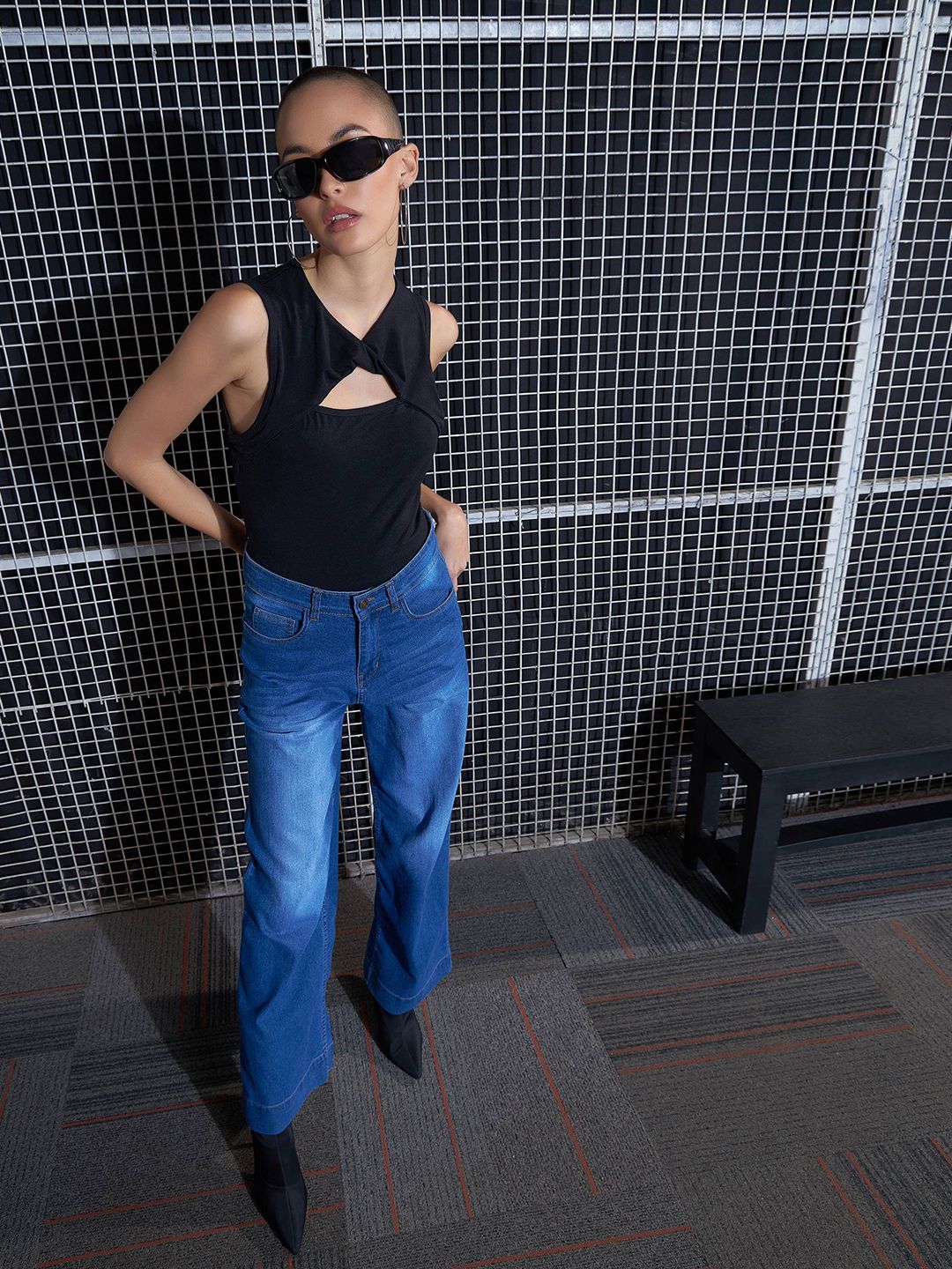 SASSAFRAS Black Twisted Tank Top