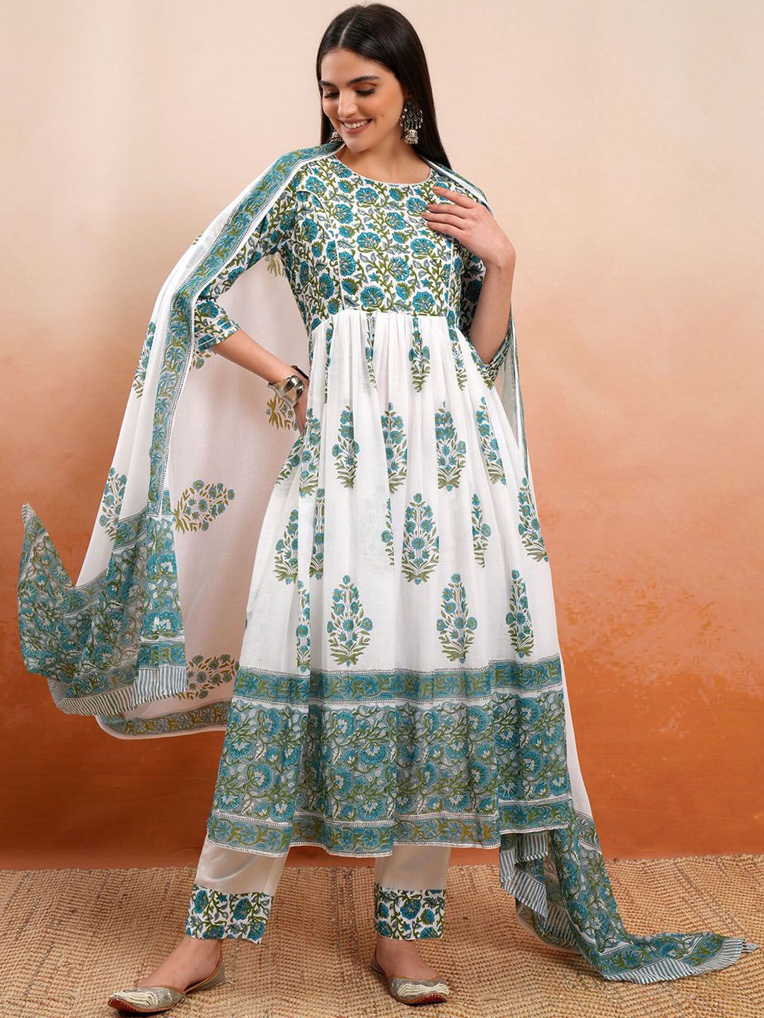 Vishudh White & Blue Floral Printed Regular Pure Cotton Kurta with Trousers & Dupatta