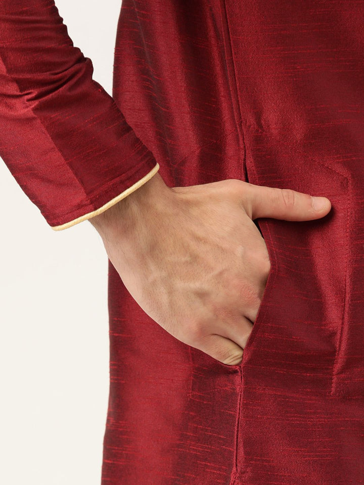 SOJANYA Men Maroon Solid Straight Kurta