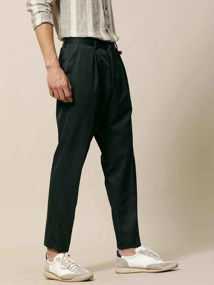 Mr Bowerbird Men Green Tailored Fit Pleated Trousers
