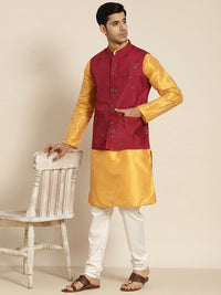 SOJANYA Men Woven Design Kurta with Churidar with Nehru Jacket