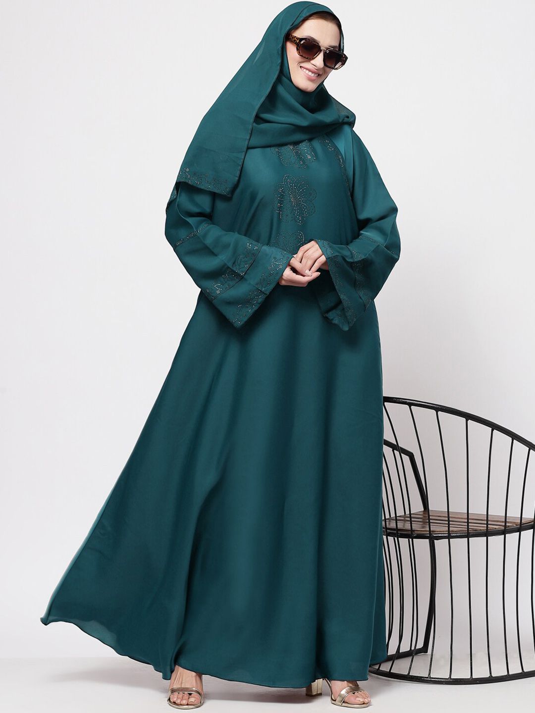 KLOTTHE Women Turquoise Blue Embellished Abaya Burqa With Hijab