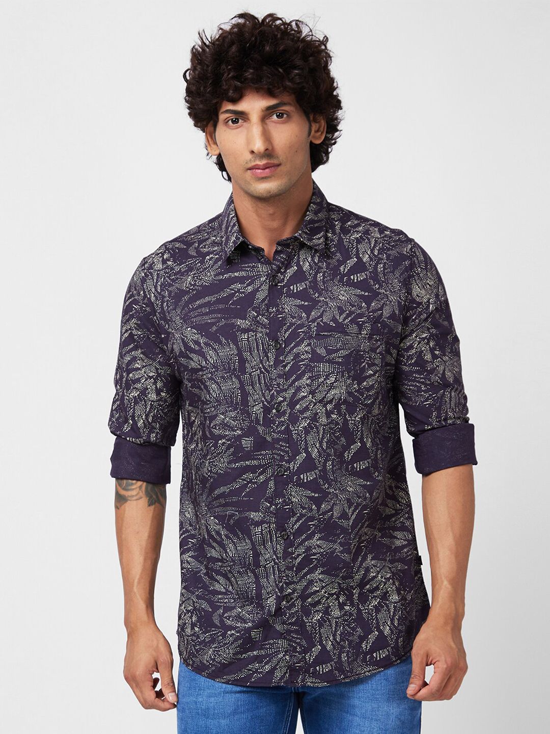 SPYKAR Slim Fit Abstract Printed Casual Shirt