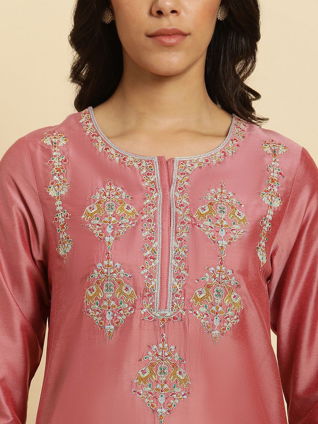 W Pink Ethnic Motifs Embroidered Thread Work Straight Kurta