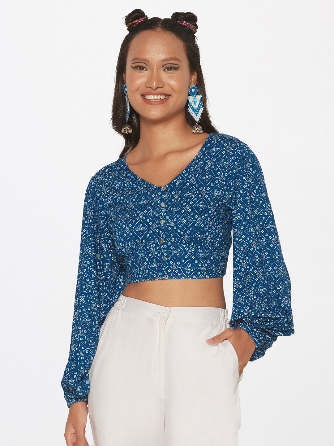 Global Desi Geometric Printed V-Neck Puff Sleeve Blouson Crop Top
