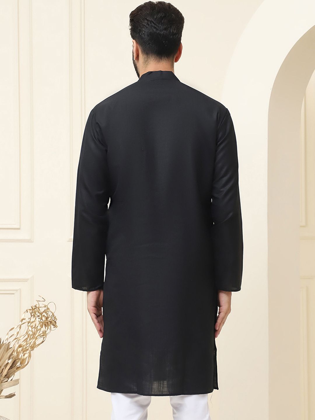 SOJANYA Lelaki Hitam Solid Kurta Lurus