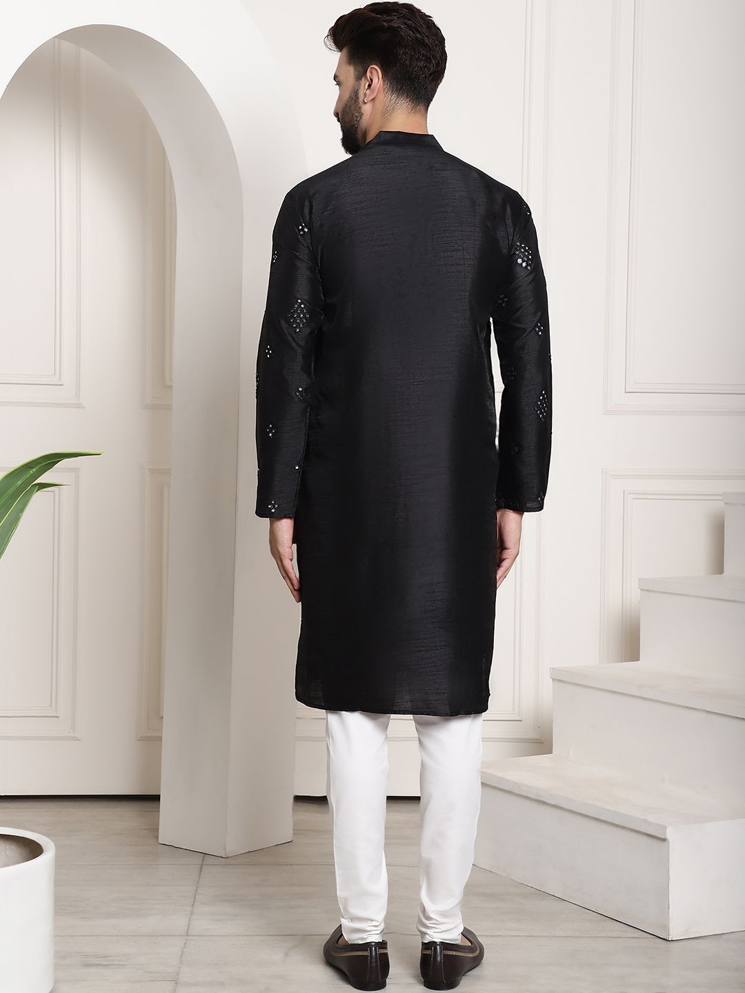 SOJANYA Mandarin Collar Mirror Work Kurta With Trousers