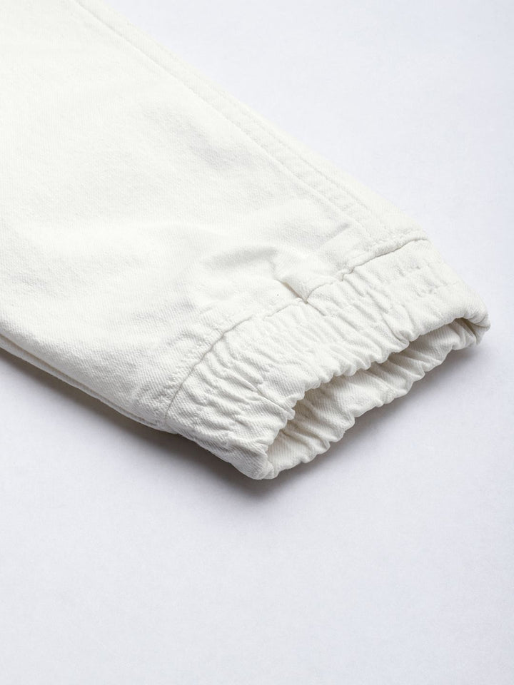 The Indian Garage Co Men White Slash Knee Printed Stretchable Jeans
