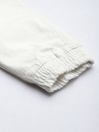 The Indian Garage Co Men White Slash Knee Printed Stretchable Jeans