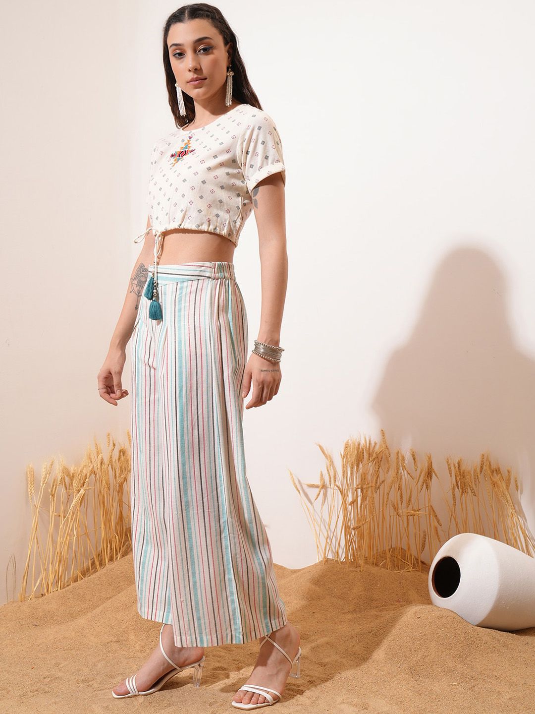 Vishudh Off White Geometric Embroidered Pure Cotton Crop Top With Palazzos