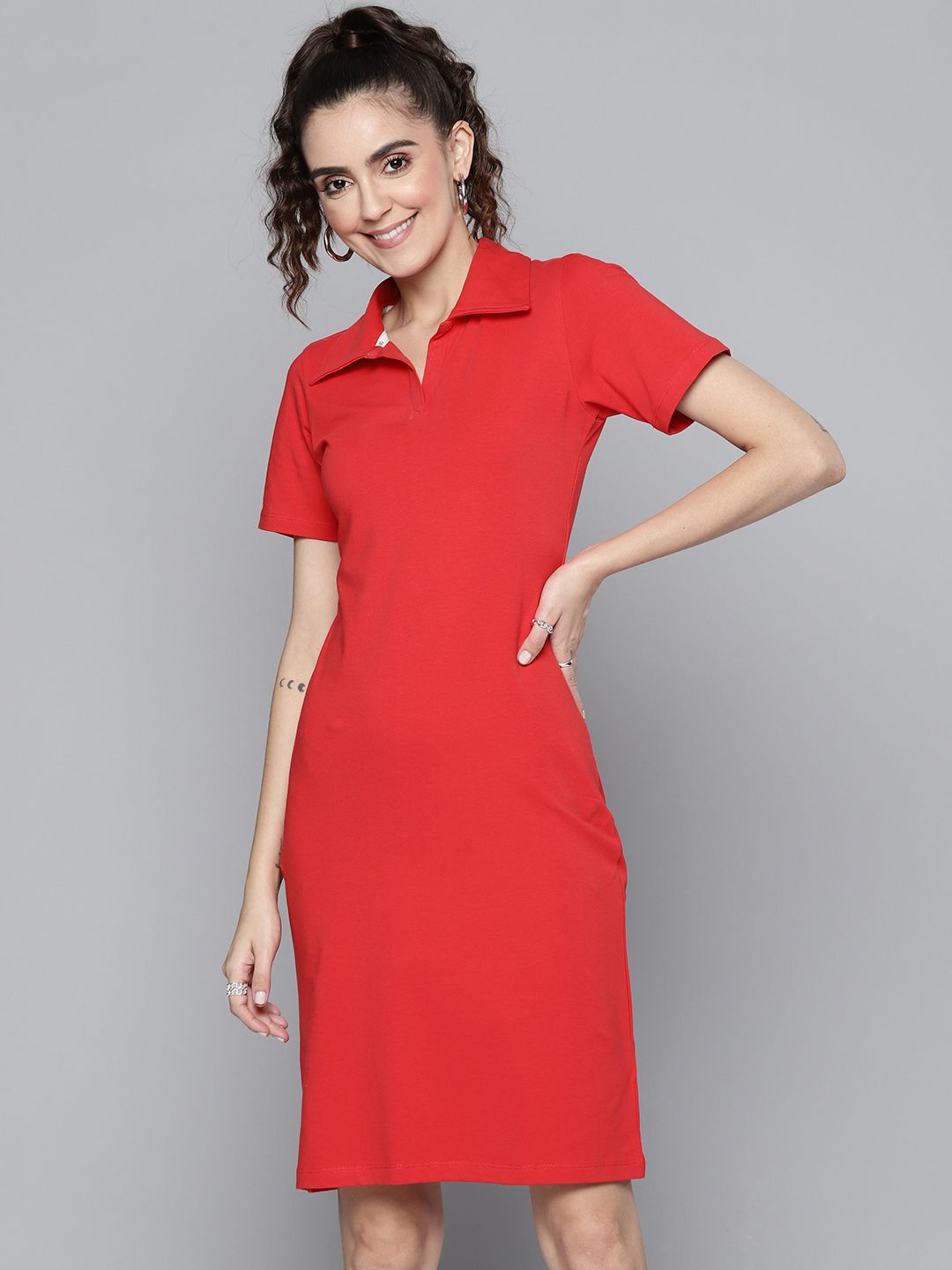 Sassafras wanita merah t-shirt pepejal midi gaun