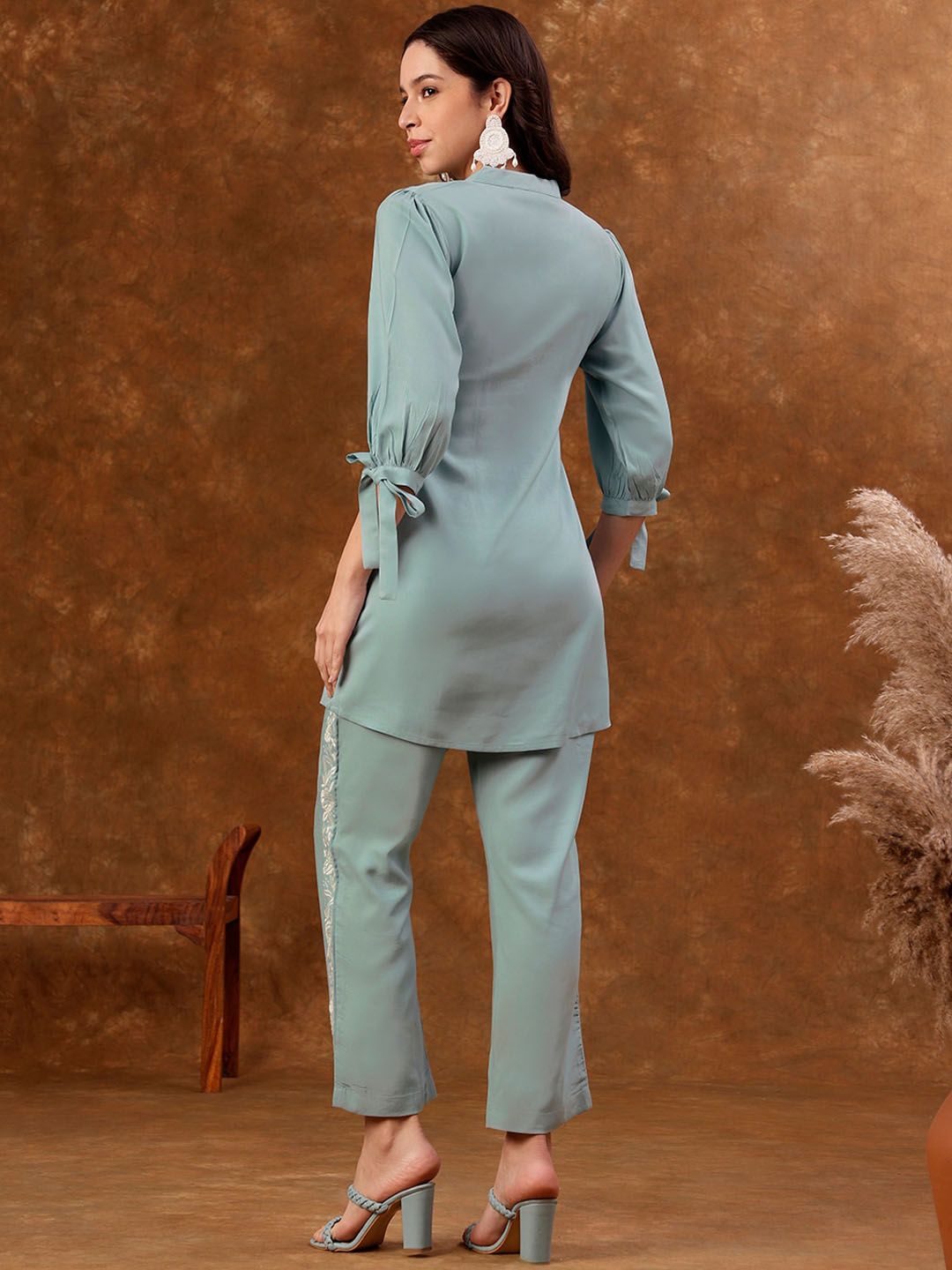 Anouk Blue Embroidered Silk Blend Tunic With Trousers