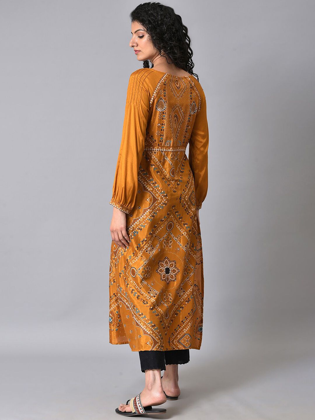 W Ethnic Motifs Embroidered Keyhole Neck A-Line Kurta