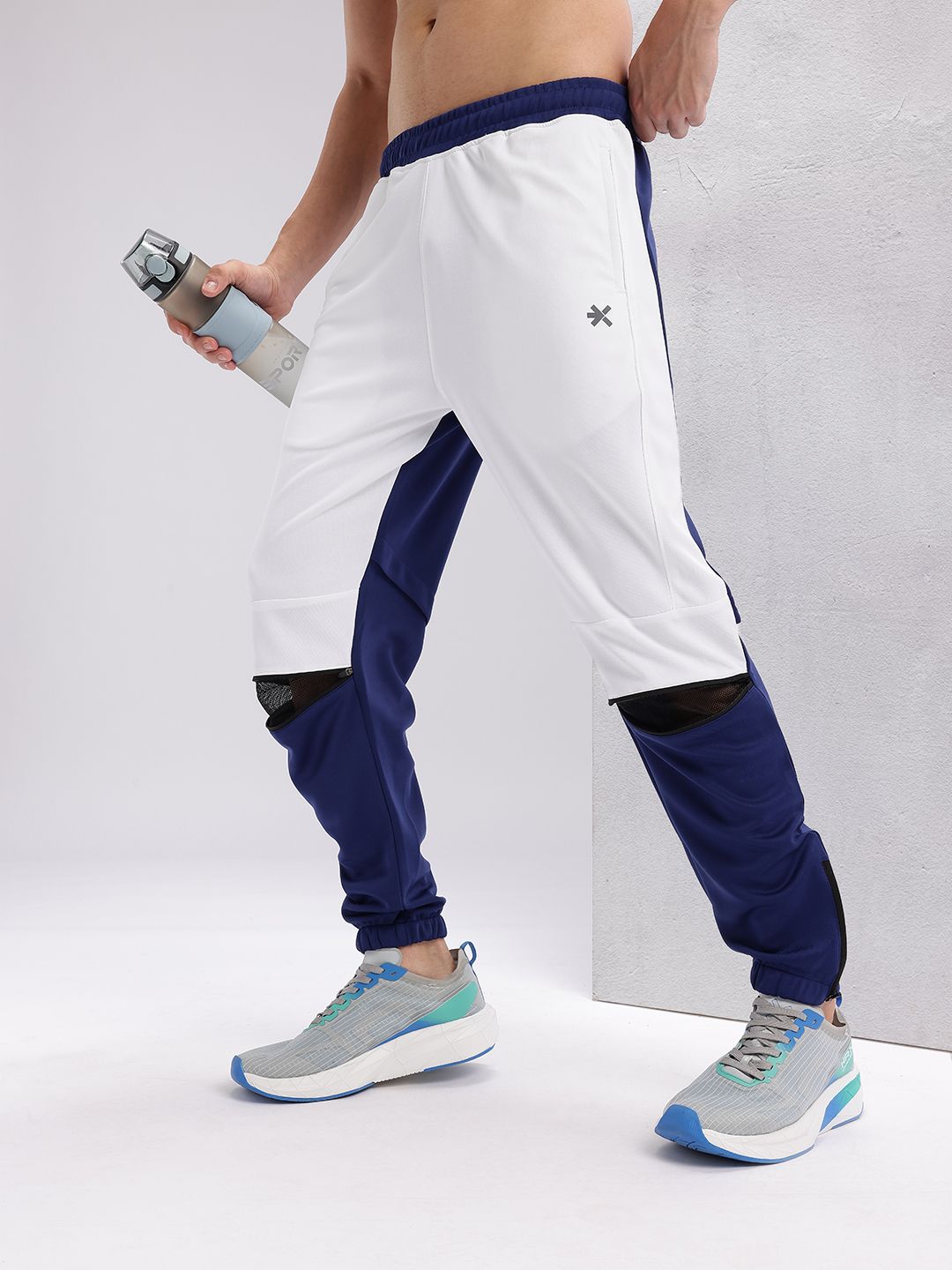 HRX by Hrithik Roshan Men Colourblocked Rapid-Dry Running Joggers