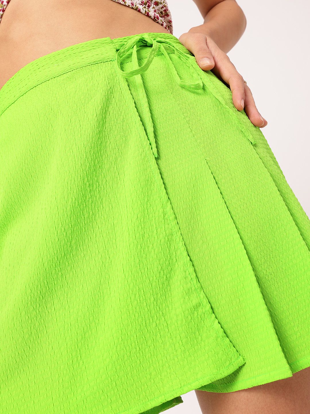 DressBerry Women Dainty Delights Waist Tie-Up Checked Seersucker Skort