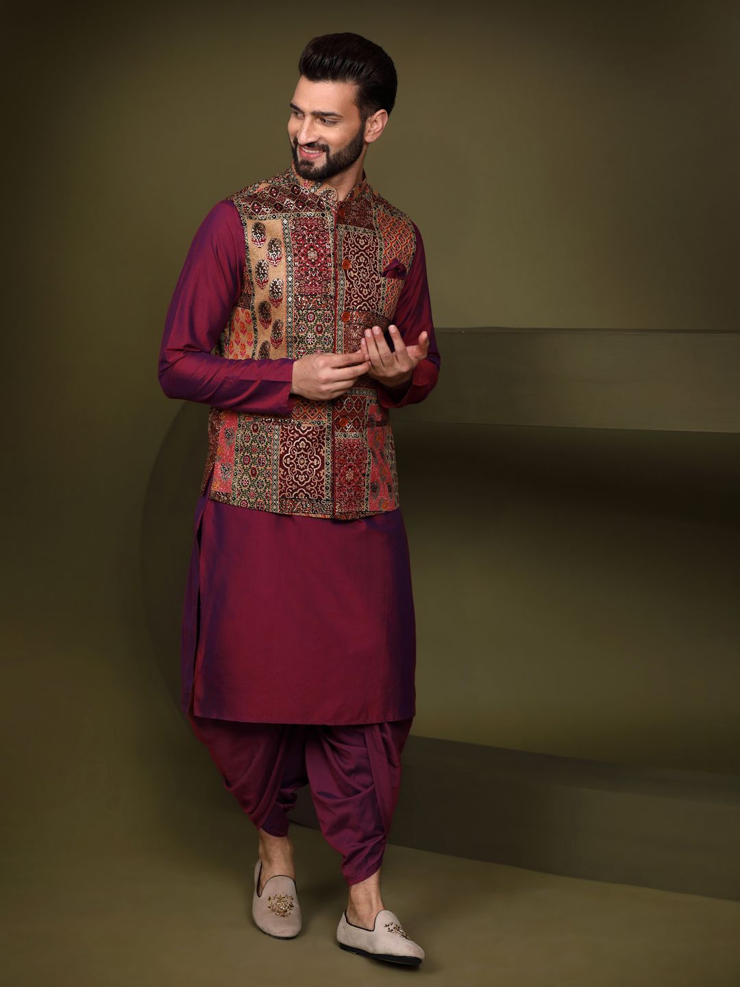 KISAH Men Abstract Printed Regular Fit Kurta Jacket Dhoti Set