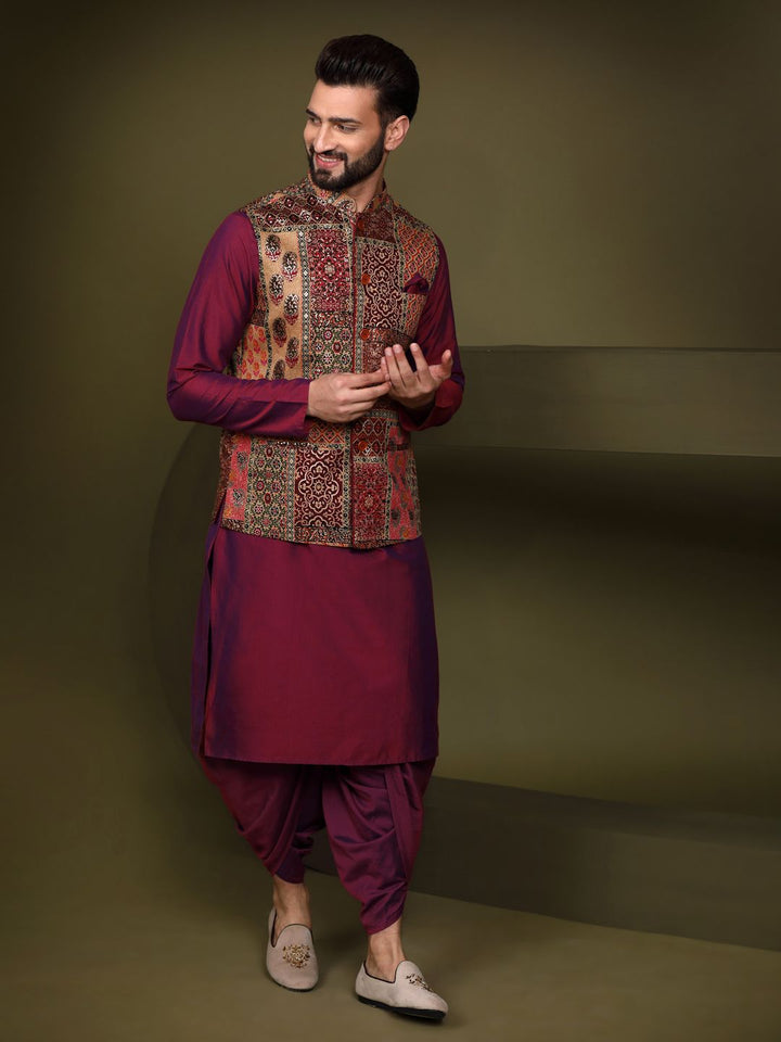KISAH Men Abstract Printed Regular Fit Kurta Jacket Dhoti Set