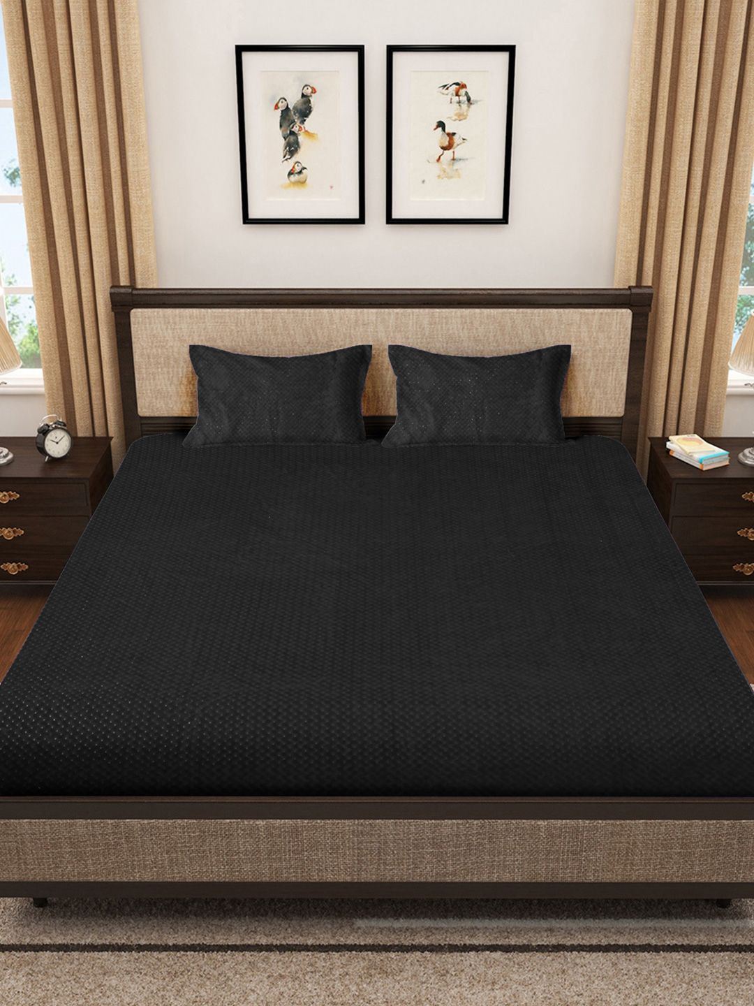 KLOTTHE Black Woolen 300 TC King Bedsheet with 2 Pillow Covers-250X225 cm